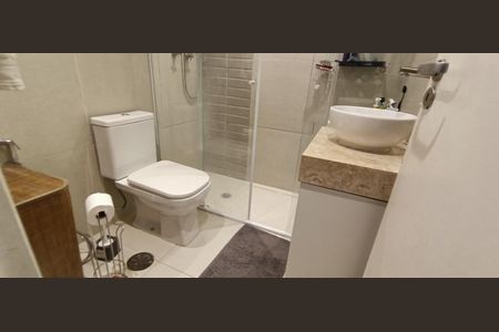 Apartamento à venda com 54m², 2 quartos e 2 vagasBanheiro Social