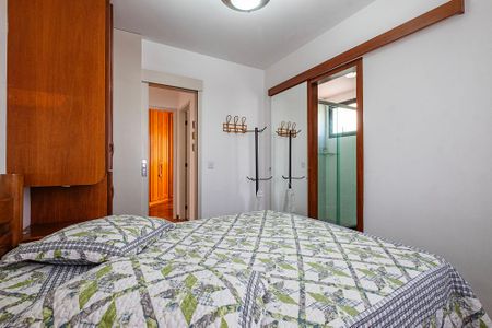 Apartamento à venda com 76m², 2 quartos e 2 vagasSuíte