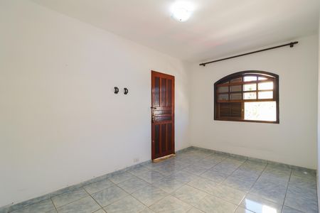 Casa para alugar com 86m², 2 quartos e 2 vagasQuarto 1