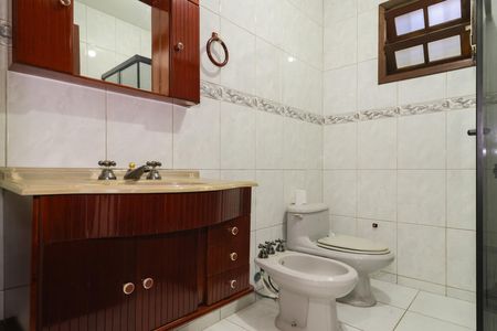 Casa para alugar com 86m², 2 quartos e 2 vagasBanheiro Social