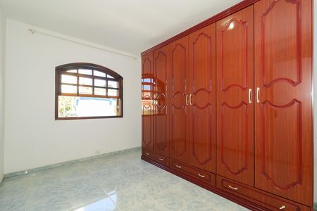 Quarto 2 de casa para alugar com 2 quartos, 86m² em Vila Nova Pirajussara, São Paulo