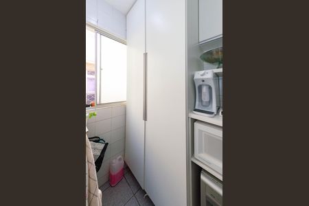 Área de serviço de apartamento para alugar com 2 quartos, 65m² em Buritis, Belo Horizonte