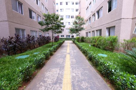 Apartamento à venda com 40m², 2 quartos e sem vagaÁrea comum
