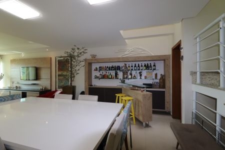 Casa à venda com 217m², 3 quartos e 5 vagasSala de Jantar