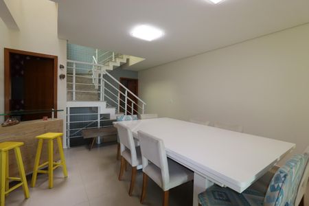 Casa à venda com 217m², 3 quartos e 5 vagasSala de Jantar