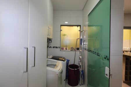 Casa à venda com 217m², 3 quartos e 5 vagasÁrea de Serviço