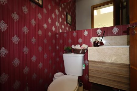 Casa à venda com 217m², 3 quartos e 5 vagasLavabo Sala de TV