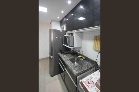 Apartamento à venda com 58m², 2 quartos e 1 vagaCozinha