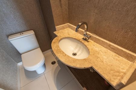 Apartamento à venda com 247m², 4 quartos e 4 vagasLavabo