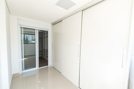 Apartamento à venda com 247m², 4 quartos e 4 vagasCloset do quarto 1
