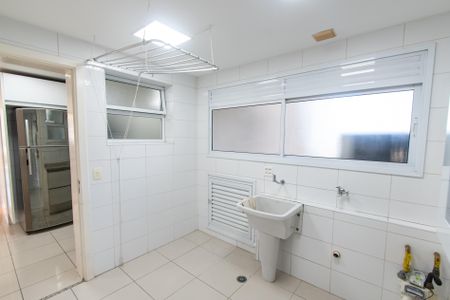 Apartamento à venda com 247m², 4 quartos e 4 vagasÁrea de serviço