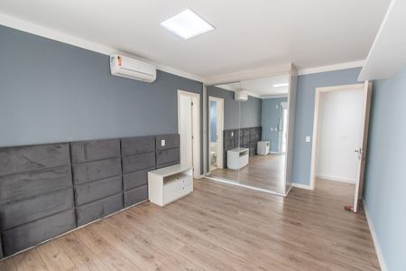 Apartamento à venda com 247m², 4 quartos e 4 vagasSuíte 2