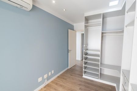Apartamento à venda com 247m², 4 quartos e 4 vagasQuarto 1