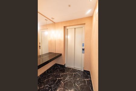 Apartamento à venda com 247m², 4 quartos e 4 vagasHall privativo elevador