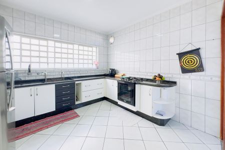 Casa para alugar com 263m², 4 quartos e 4 vagas Casa para alugar com 263m², 4 quartos e 4 vagasCozinha / Lavanderia