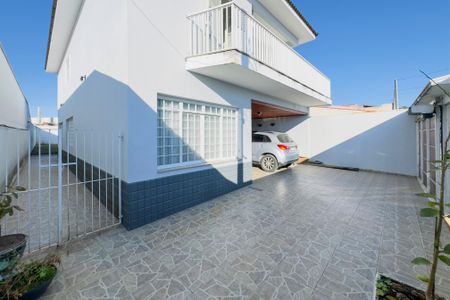 Casa para alugar com 263m², 4 quartos e 4 vagas Casa para alugar com 263m², 4 quartos e 4 vagasGaragem