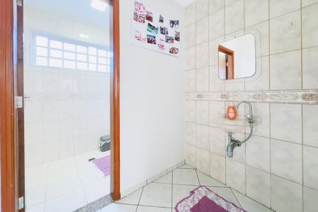 Casa para alugar com 263m², 4 quartos e 4 vagas Casa para alugar com 263m², 4 quartos e 4 vagasSala