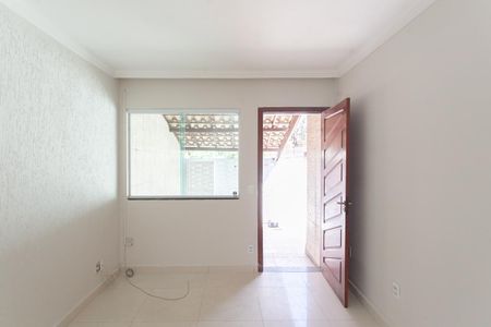 Casa à venda com 90m², 2 quartos e 1 vaga Casa à venda com 90m², 2 quartos e 1 vagaSala