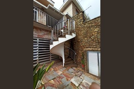 Casa à venda com 253m², 4 quartos e 5 vagasQuintal