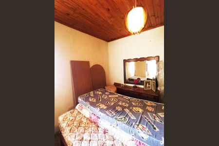 Casa à venda com 253m², 4 quartos e 5 vagasEdícula - Quarto