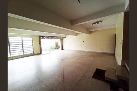 Casa à venda com 253m², 4 quartos e 5 vagasGaragem
