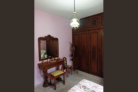 Casa à venda com 253m², 4 quartos e 5 vagasQuarto 2