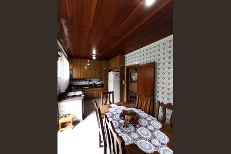 Casa à venda com 253m², 4 quartos e 5 vagasCozinha