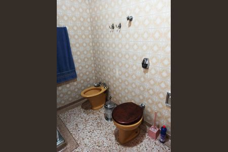 Casa à venda com 253m², 4 quartos e 5 vagasBanheiro da Suíte