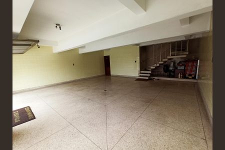 Casa à venda com 253m², 4 quartos e 5 vagasGaragem