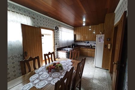 Casa à venda com 253m², 4 quartos e 5 vagasCozinha