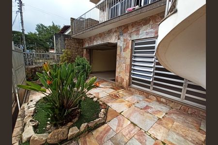 Casa à venda com 253m², 4 quartos e 5 vagasQuintal