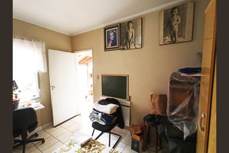 Casa à venda com 253m², 4 quartos e 5 vagasQuarto de Serviço