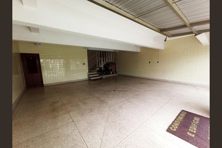 Casa à venda com 253m², 4 quartos e 5 vagasGaragem