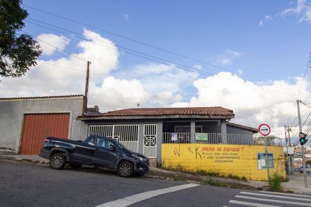 Casa para alugar com 400m², 4 quartos e 4 vagasFachada