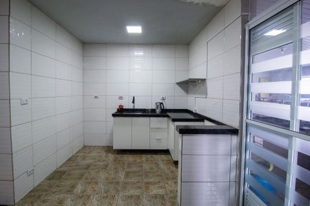 Casa para alugar com 400m², 4 quartos e 4 vagasCozinha