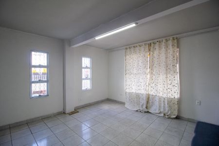 Casa para alugar com 400m², 4 quartos e 4 vagasSala