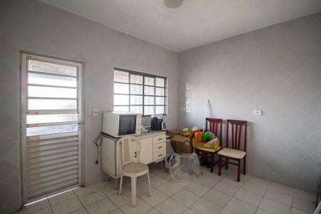 Casa para alugar com 400m², 4 quartos e 4 vagasEdícula - Cozinha