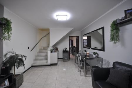 Sala de casa à venda com 2 quartos, 120m² em Vila Leonor, São Paulo