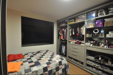 Quarto 2 de casa à venda com 2 quartos, 120m² em Vila Leonor, São Paulo