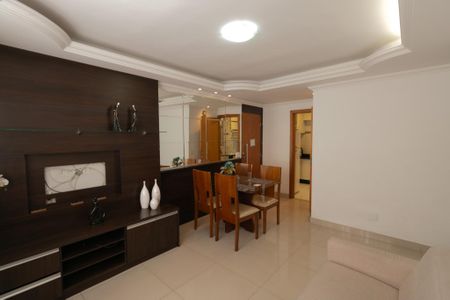 Apartamento para alugar com 62m², 3 quartos e 2 vagasSala