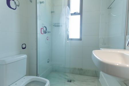 Apartamento à venda com 180m², 4 quartos e 4 vagasBanheiro Social