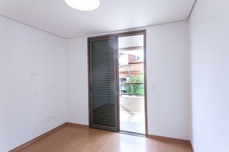 Apartamento à venda com 180m², 4 quartos e 4 vagasquarto 2