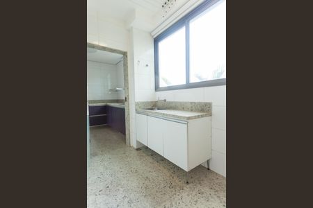 Apartamento à venda com 180m², 4 quartos e 4 vagasÁrea de Serviço