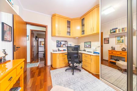 Apartamento à venda com 115m², 3 quartos e 2 vagasQuarto 2