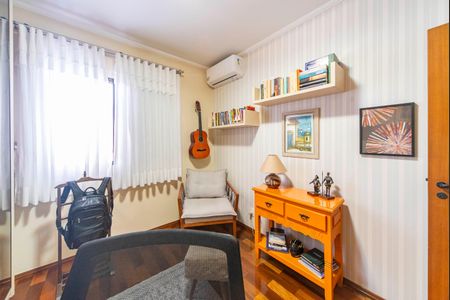Apartamento à venda com 115m², 3 quartos e 2 vagasQuarto 2
