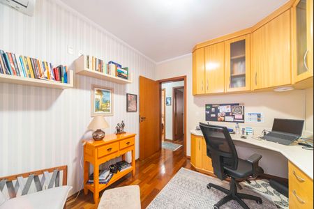 Apartamento à venda com 115m², 3 quartos e 2 vagasQuarto 2