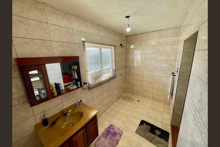 Casa à venda com 125m², 2 quartos e 2 vagas Casa à venda com 125m², 2 quartos e 2 vagasBanheiro 2