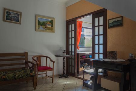 Casa para alugar com 150m², 2 quartos e 2 vagasSala