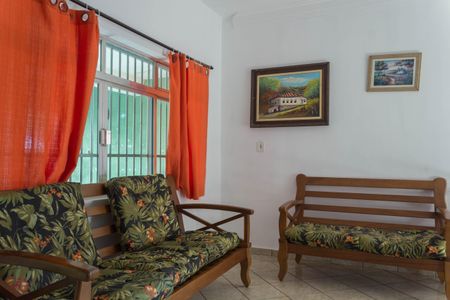 Casa para alugar com 150m², 2 quartos e 2 vagasSala