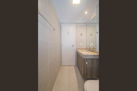 Apartamento à venda com 80m², 2 quartos e 2 vagasBanheiro da Suíte 2